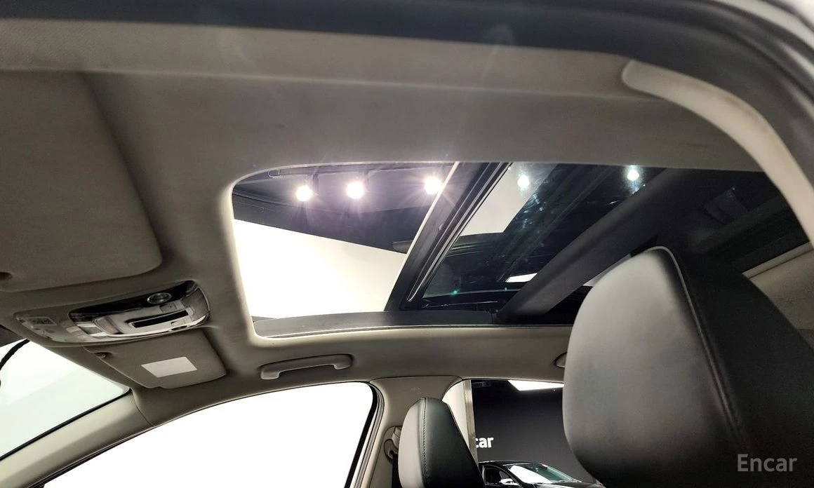 Kia K5 * LPG* КАМЕРИ* ПОДГРЕВ* ДИГ* ТАБЛО* LANE* ASSIST* , снимка 14 - Автомобили и джипове - 54067313