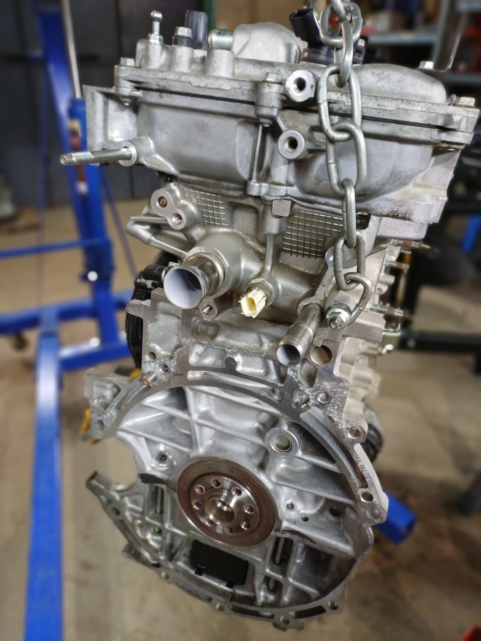 Toyota Auris 1, 8 EXECUTIVE, снимка 12 - Автомобили и джипове - 54343650