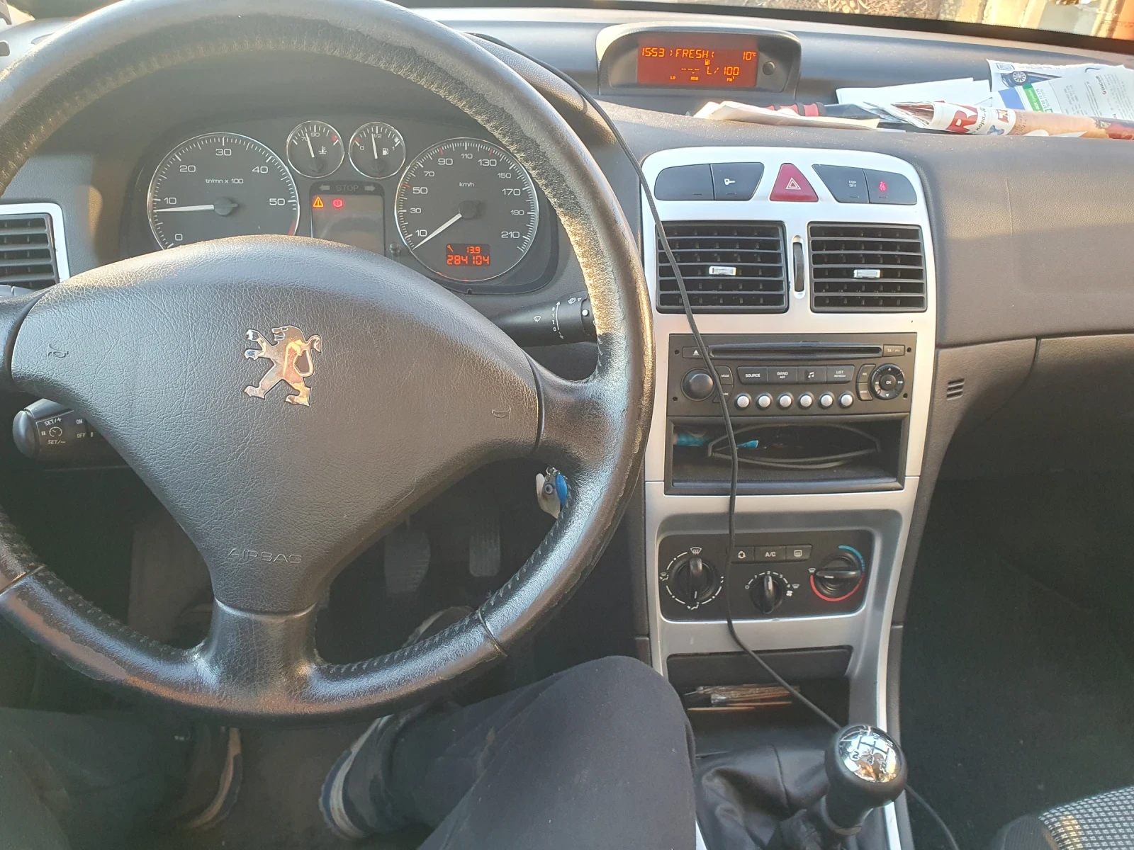 Peugeot 307 1.6HDI, снимка 11 - Автомобили и джипове - 54599557