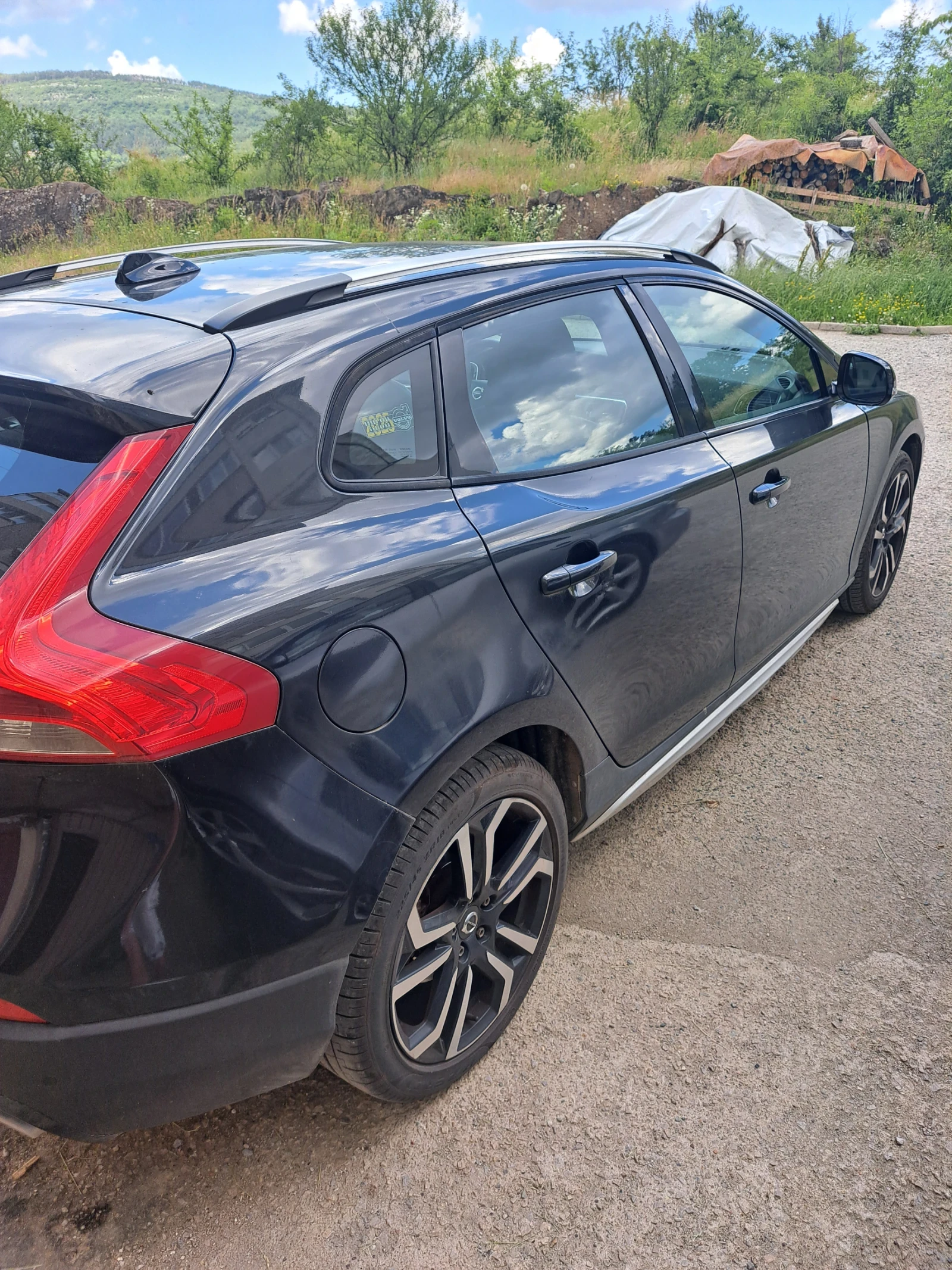 Volvo V40 Cross Country, снимка 3 - Автомобили и джипове - 54958198