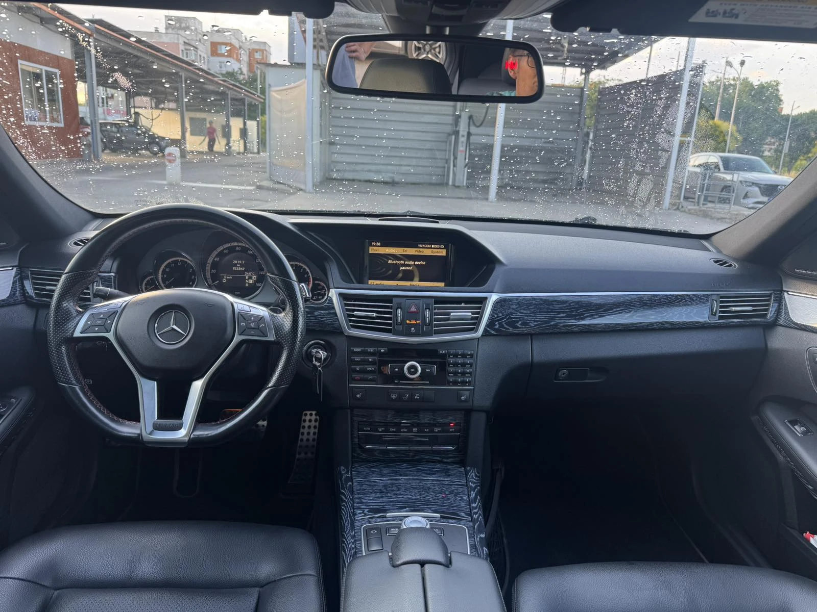Mercedes-Benz E 350 4matic, снимка 8 - Автомобили и джипове - 55160510