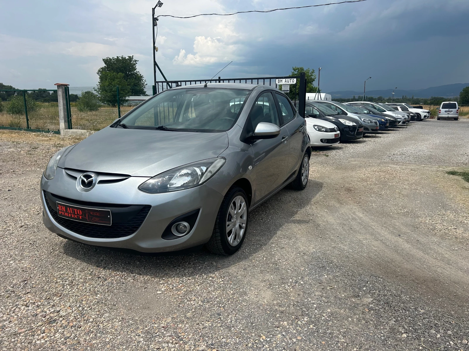 Mazda 2 1.3 I ГАЗ-БЕНЗИН, снимка 3 - Автомобили и джипове - 55314105
