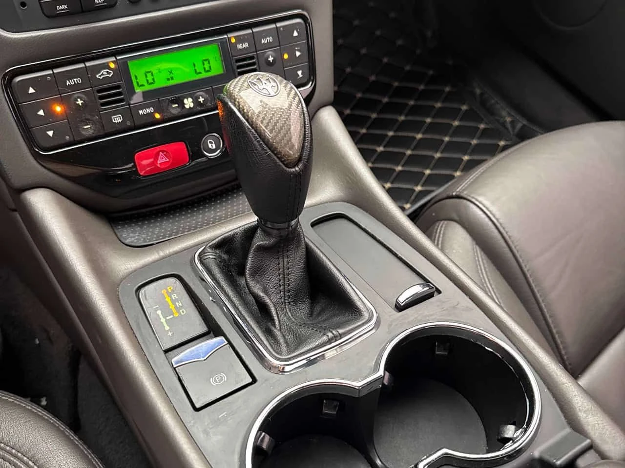 Maserati GranTurismo  MC Stradale  RWD, 4.7L / ЦЕНА ДО БЪЛГАРИЯ , снимка 16 - Автомобили и джипове - 55376154