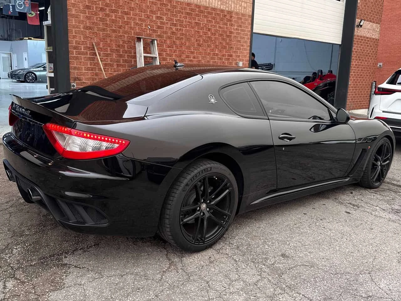 Maserati GranTurismo  MC Stradale  RWD, 4.7L / ЦЕНА ДО БЪЛГАРИЯ , снимка 4 - Автомобили и джипове - 55376154