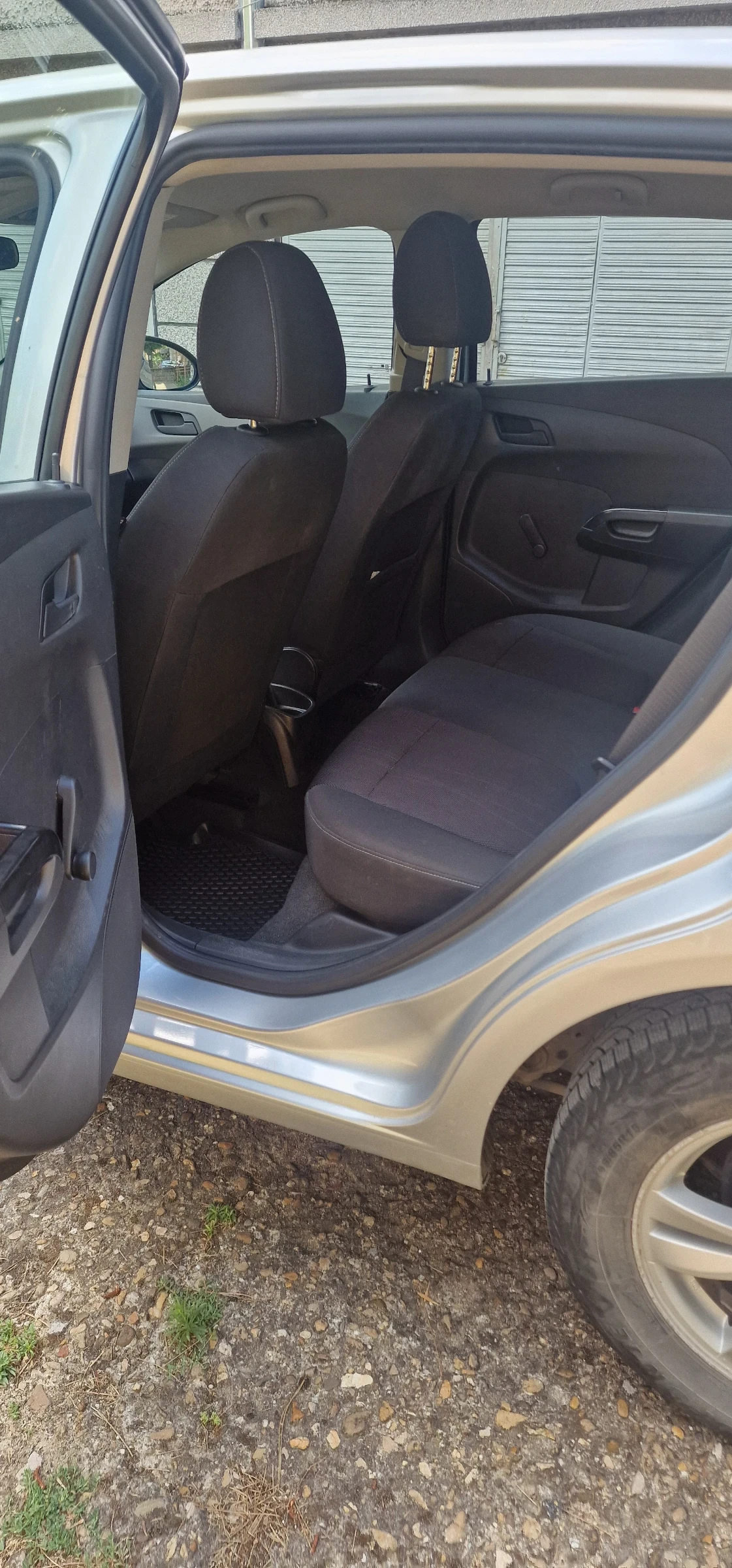 Chevrolet Aveo, снимка 5 - Автомобили и джипове - 55415112