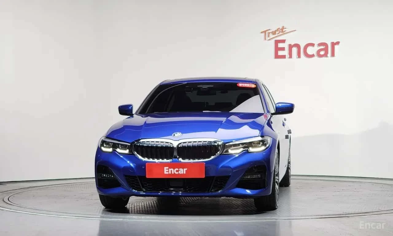 BMW 320 * 320d xDrive M Sport * DISTRONIC, снимка 3 - Автомобили и джипове - 55572012
