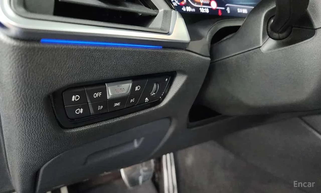 BMW 320 * 320d xDrive M Sport * DISTRONIC, снимка 16 - Автомобили и джипове - 55572012