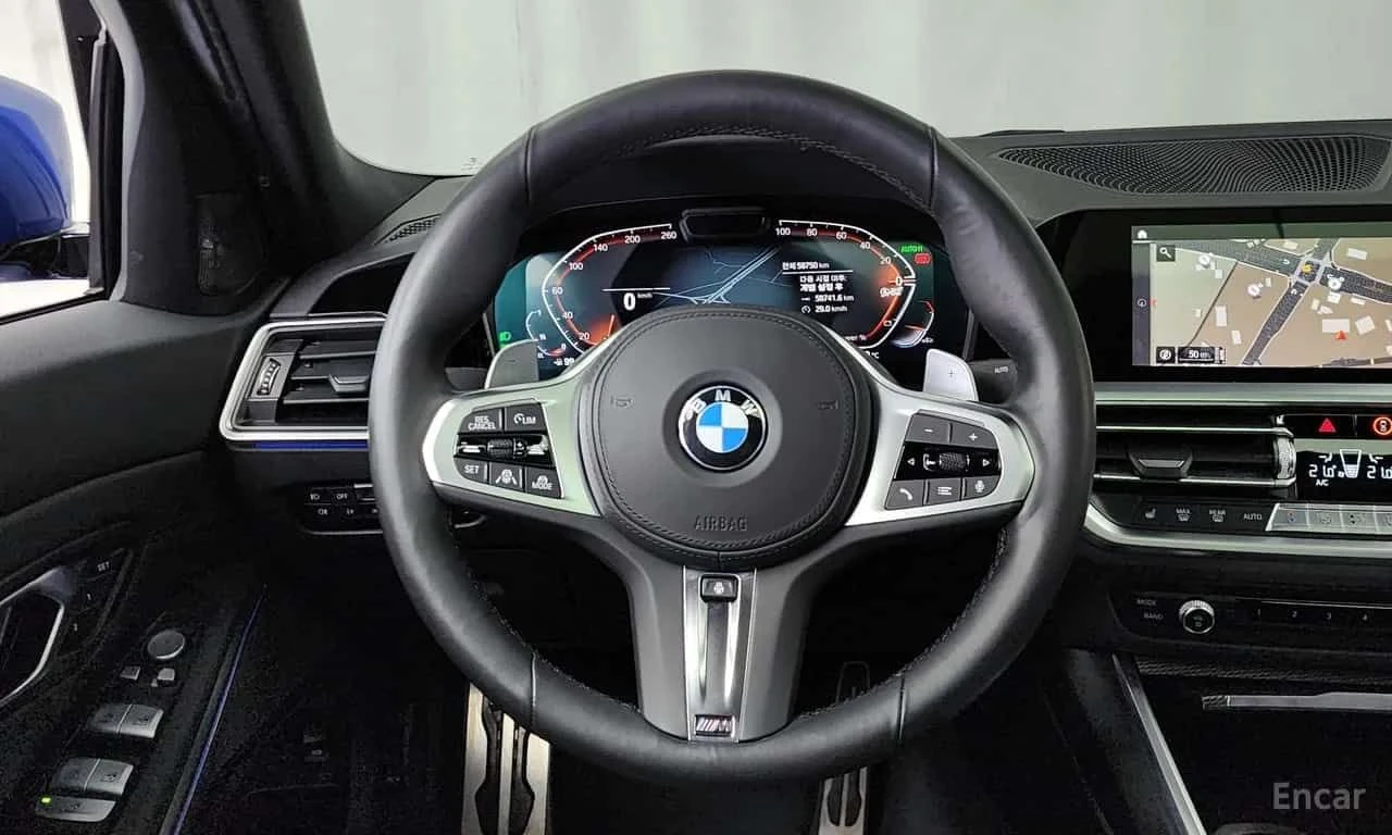 BMW 320 * 320d xDrive M Sport * DISTRONIC, снимка 13 - Автомобили и джипове - 55572012