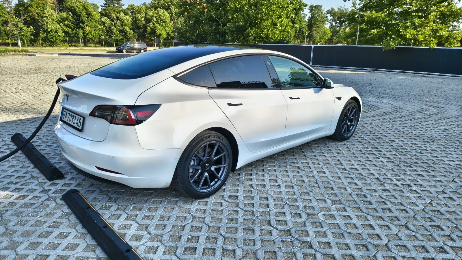 Tesla Model 3 Sr+ , снимка 4 - Автомобили и джипове - 55589982