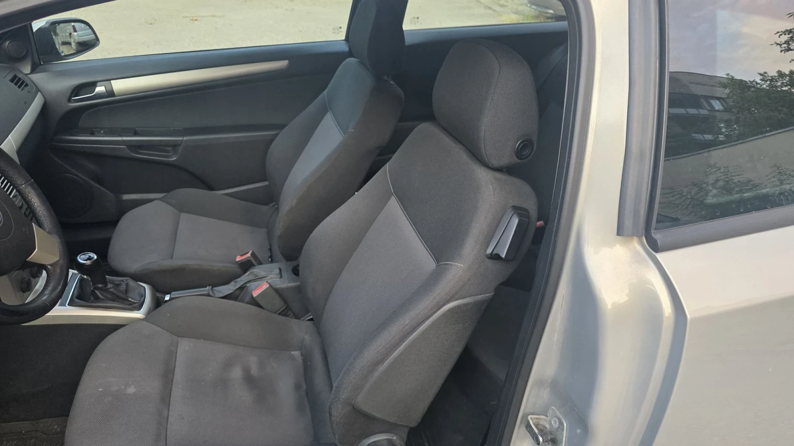 Opel Astra GTC 1.7 CDTI, снимка 7 - Автомобили и джипове - 55618374