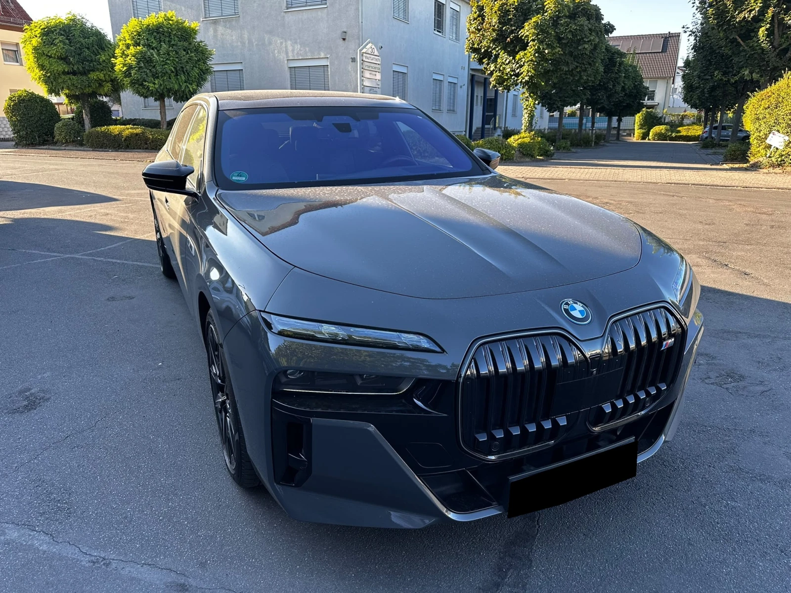 BMW i7 M70 xDrive, снимка 3 - Автомобили и джипове - 55636362
