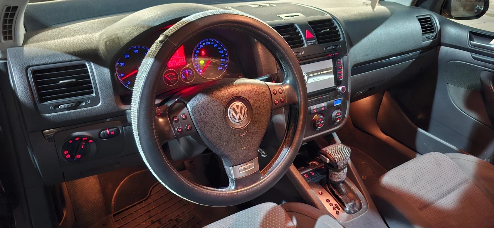 VW Golf, снимка 2 - Автомобили и джипове - 55652212