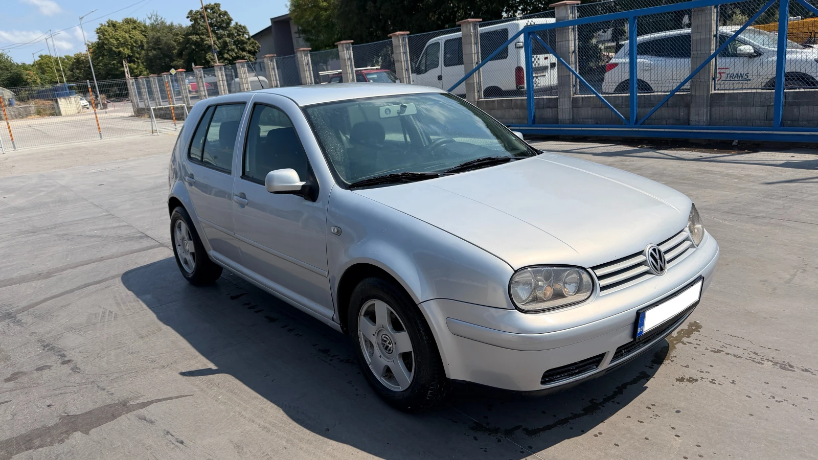 VW Golf 4, снимка 7 - Автомобили и джипове - 55800542