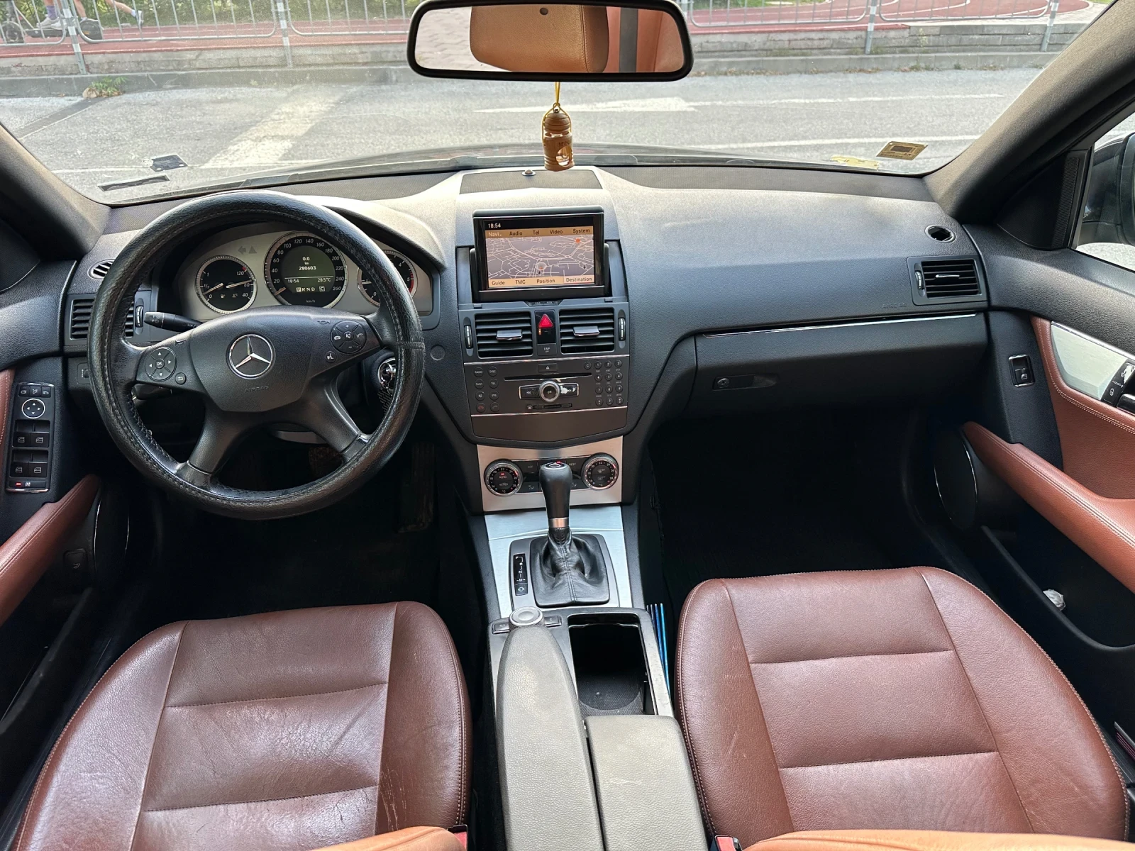 Mercedes-Benz C 220, снимка 6 - Автомобили и джипове - 55873938