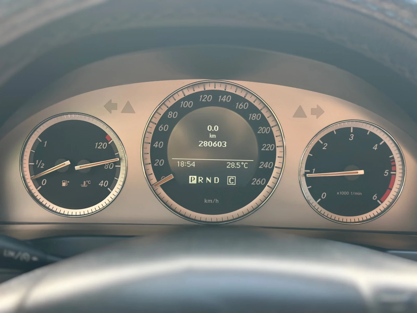 Mercedes-Benz C 220, снимка 7 - Автомобили и джипове - 55873938