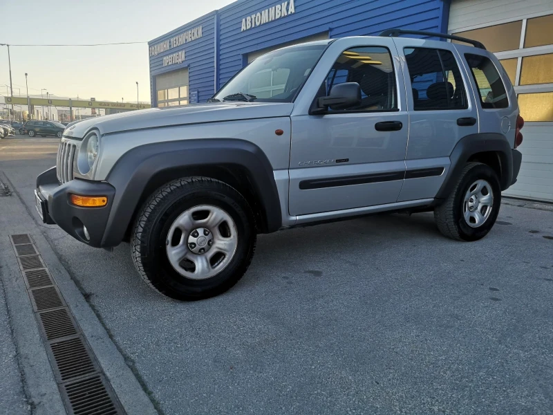 Jeep Cherokee 2.8 CRD, снимка 12 - Автомобили и джипове - 49590245