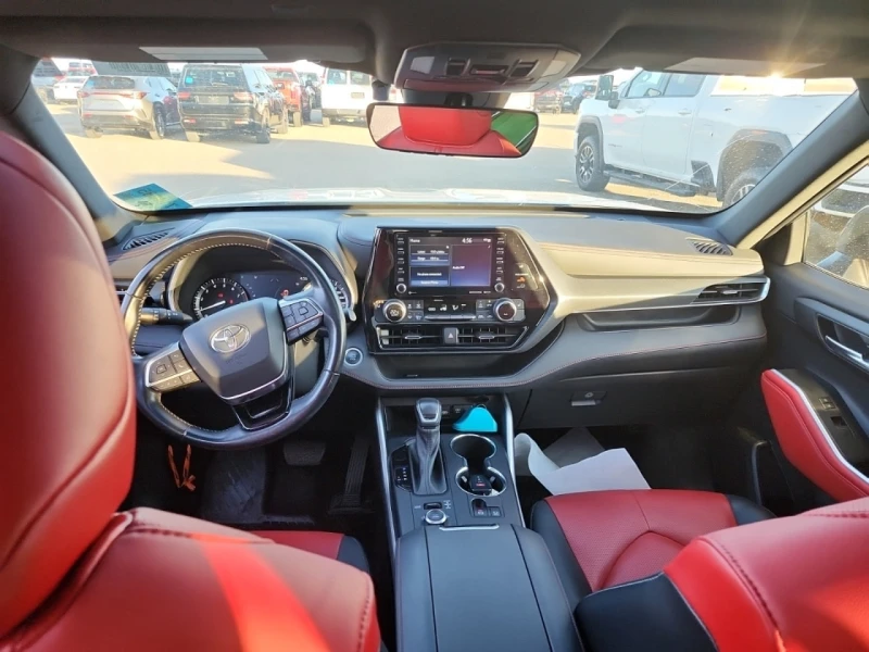 Toyota Highlander CARFAX* АВТОФИНАНСИРАНЕ* БЕЗ ПЪРВОНАЧАЛНА ВНОСКА* , снимка 9 - Автомобили и джипове - 52953504