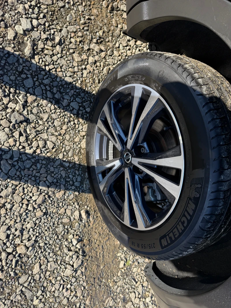 Nissan Qashqai 1.3Tekna 34000km, снимка 16 - Автомобили и джипове - 53044158