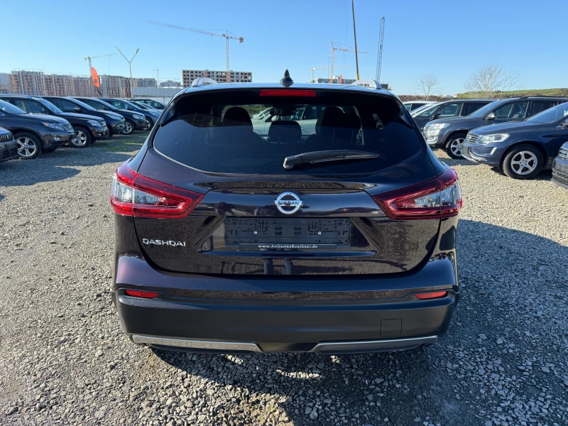 Nissan Qashqai 1.3Tekna 34000km, снимка 6 - Автомобили и джипове - 53044158
