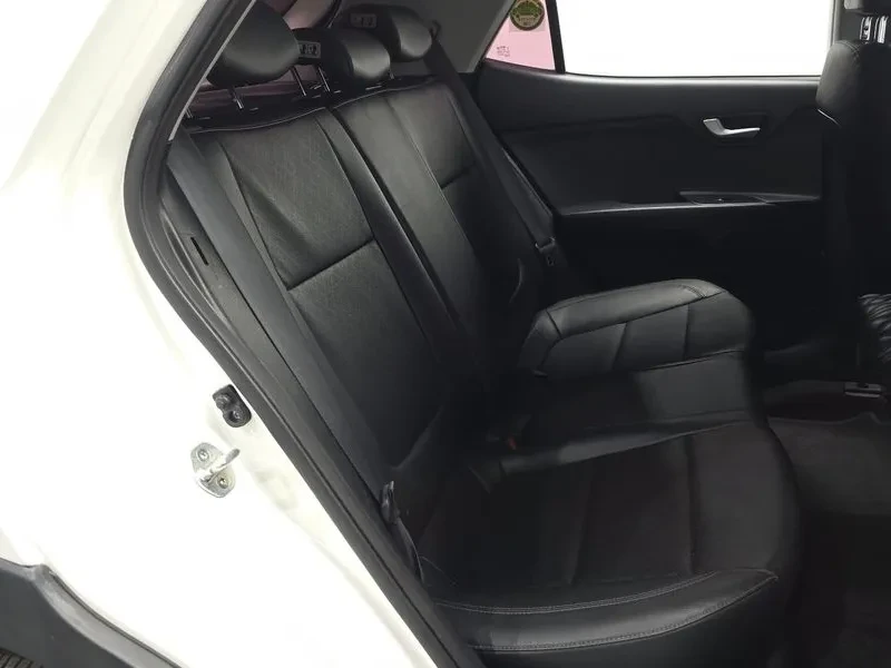 Kia Stonic 1.6 TRENDY, снимка 11 - Автомобили и джипове - 55058760