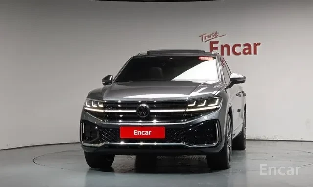 VW Touareg 3.0TDI R LINE FACELIFT FULL ОБДУХВАНЕ 360 DYNAUDIO, снимка 2 - Автомобили и джипове - 55723113