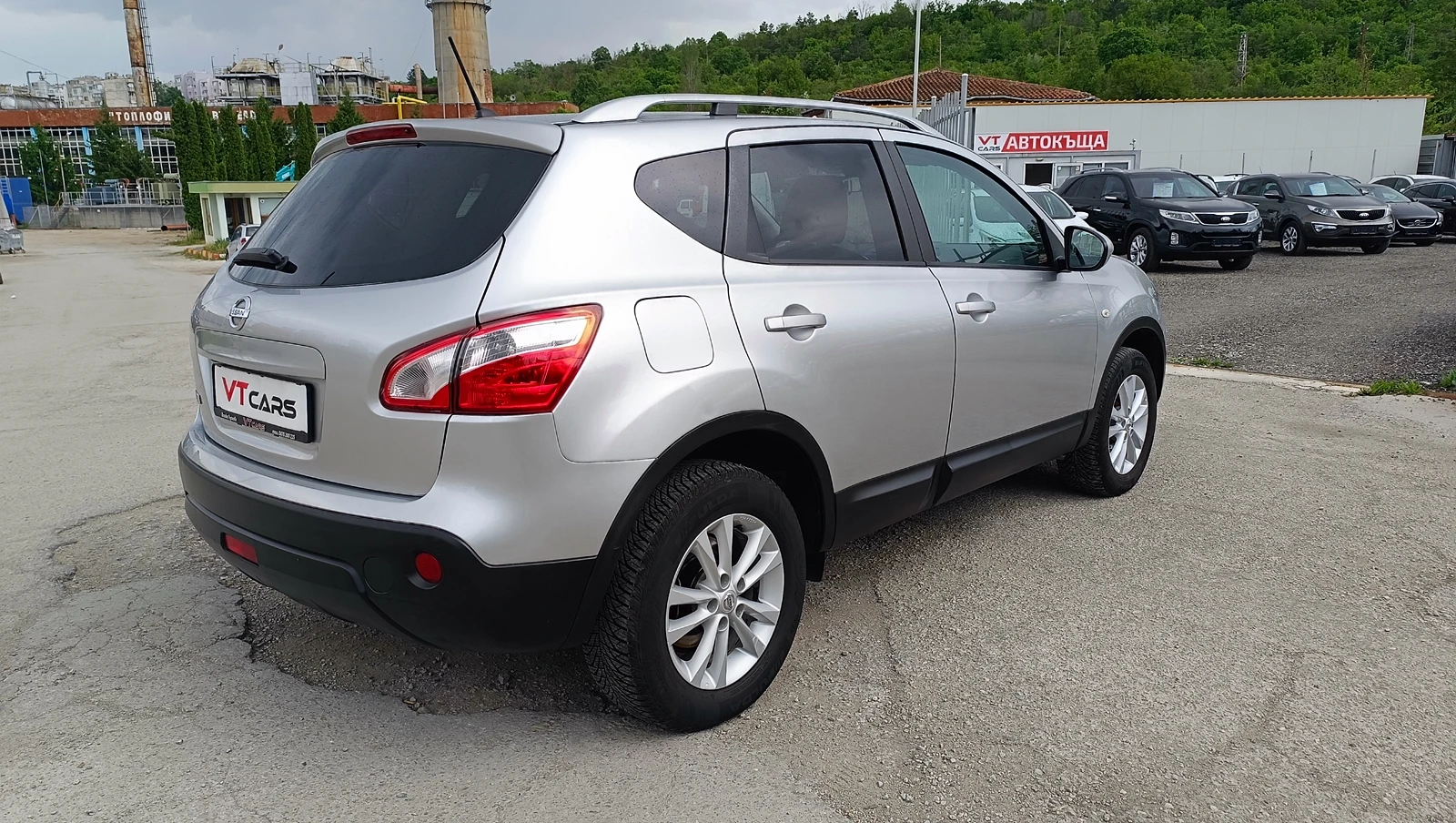 Nissan Qashqai 2.0i 4x4 Aut. LPG - изображение 4