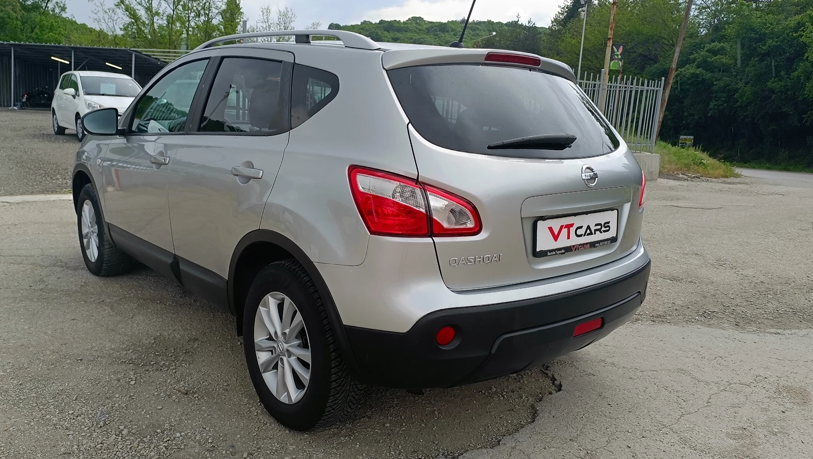 Nissan Qashqai 2.0i 4x4 Aut. LPG - изображение 3