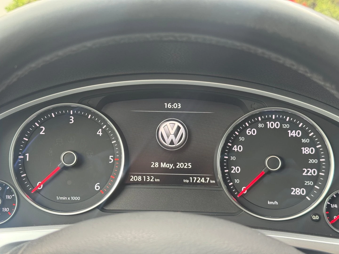VW Touareg V6 TDI BMT 4MOTION - изображение 9
