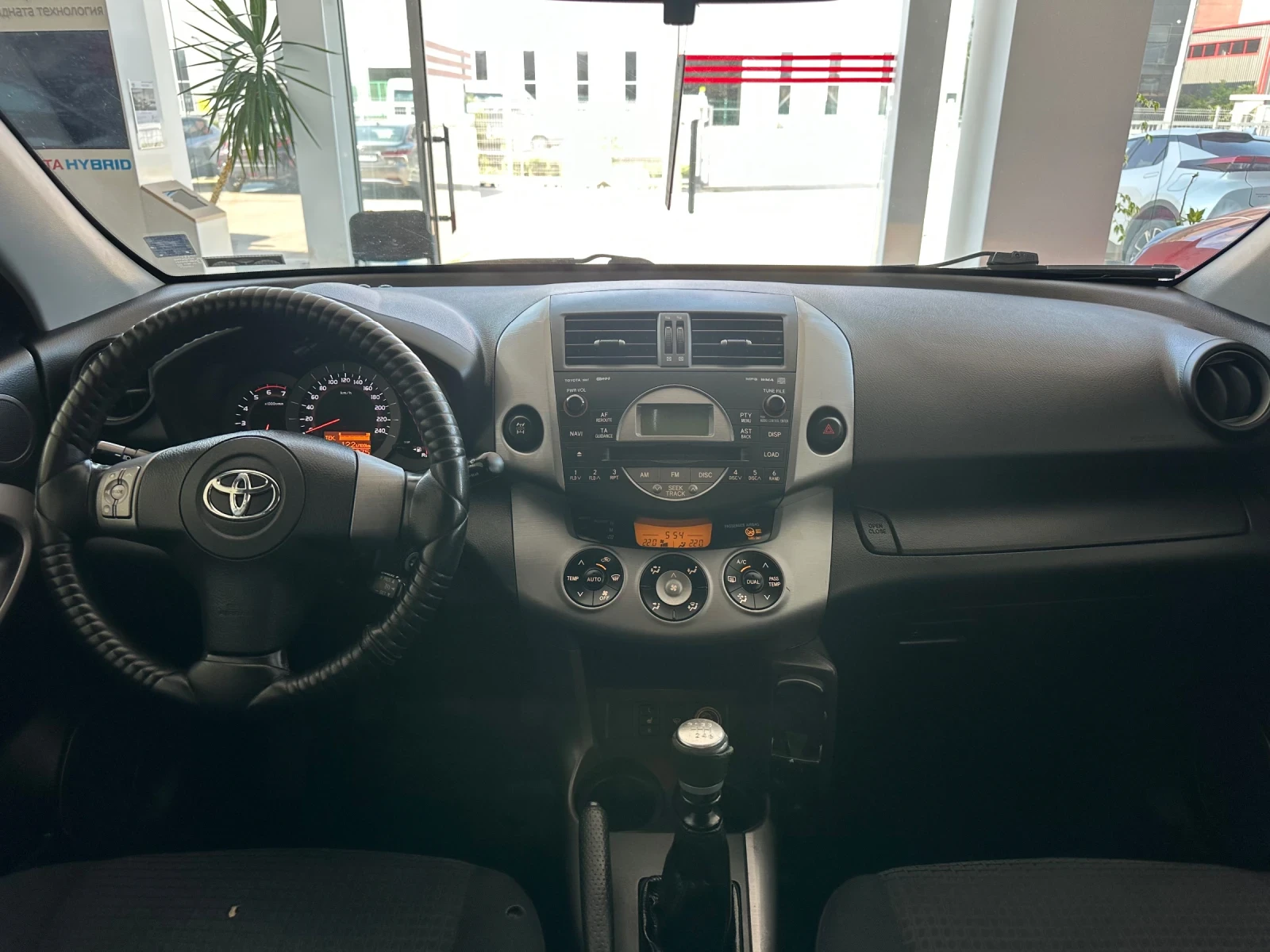 Toyota Rav4 4x4 - изображение 7