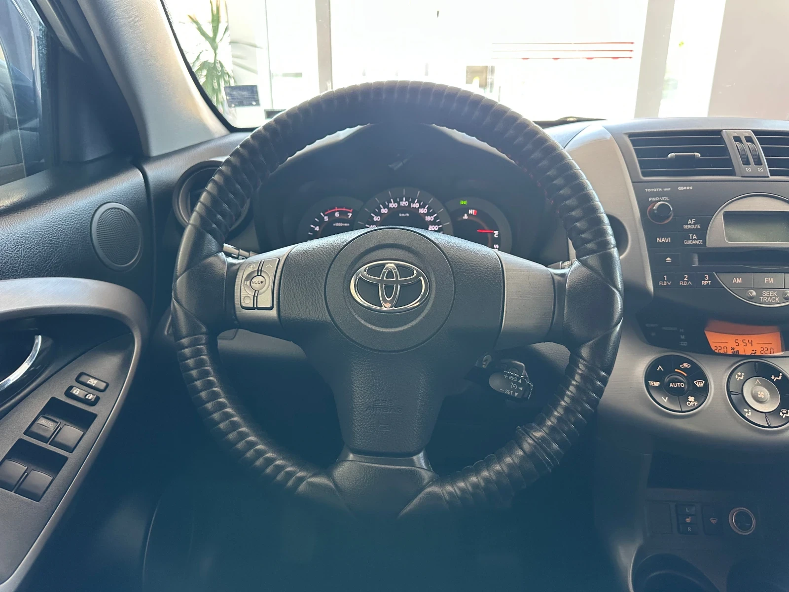 Toyota Rav4 4x4 - изображение 8