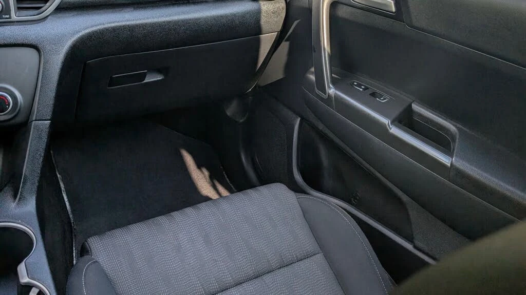 Kia Sportage *  *    *   *  | Mobile.bg   13