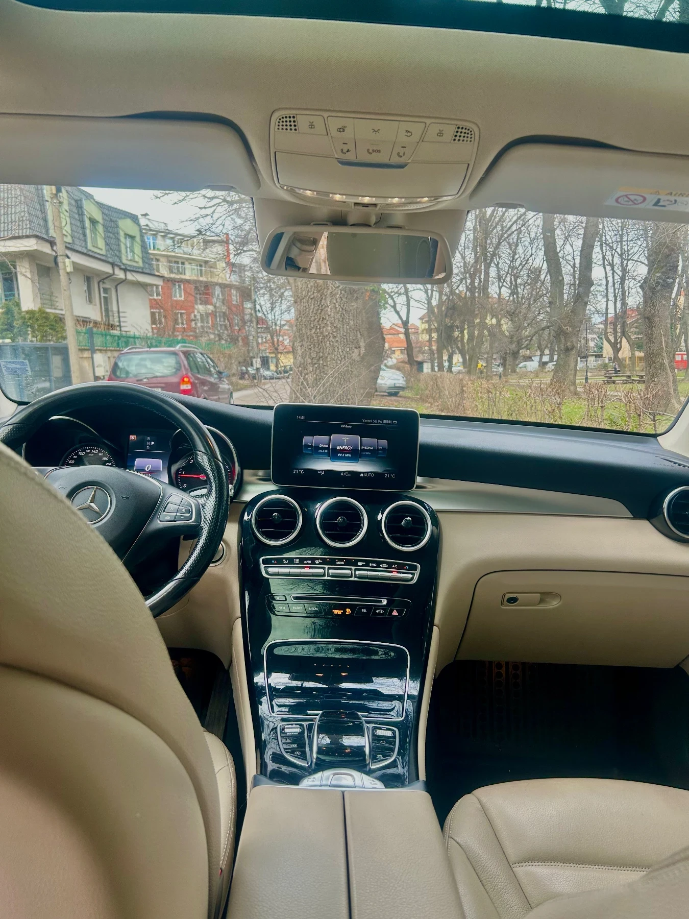 Mercedes-Benz GLC 250, снимка 11 - Автомобили и джипове - 53907625