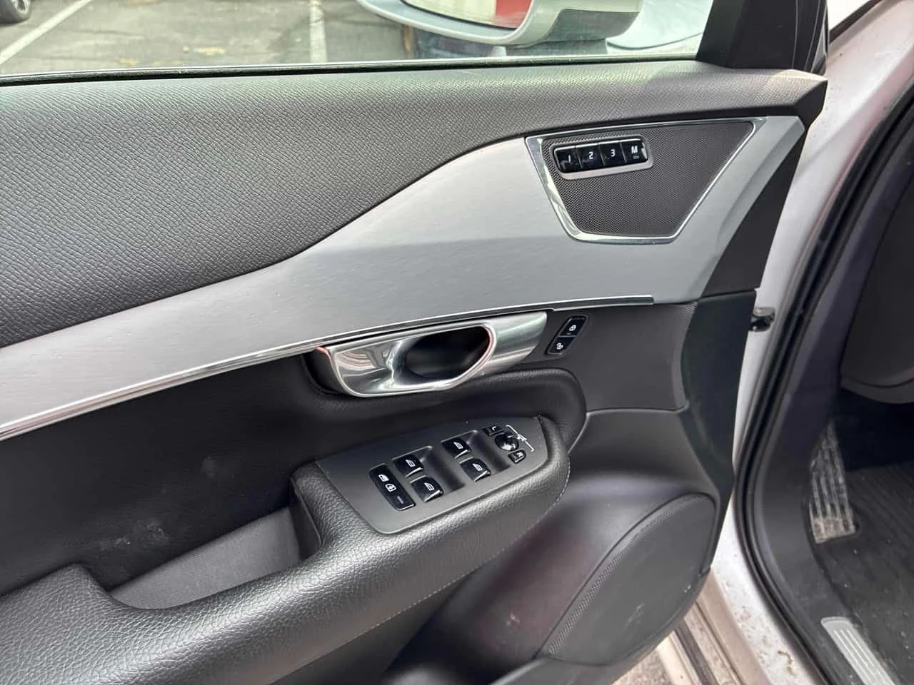 Volvo Xc90 * Momentum * 360 * ПОДГРЕВ * ПАНОРАМА * КЛИП НА МО, снимка 11 - Автомобили и джипове - 54123331