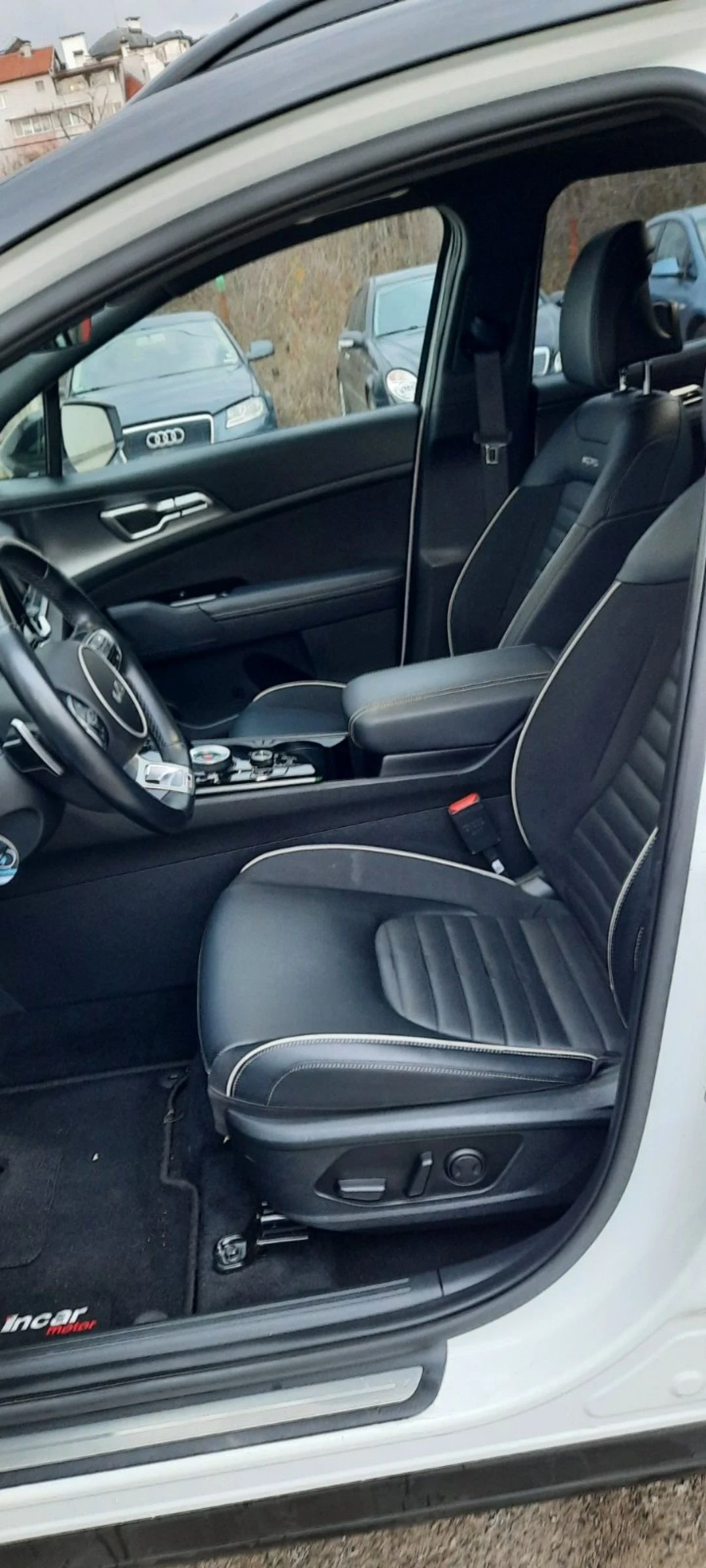 Kia Sportage PLUG-IN HYBRID (PHEV), снимка 5 - Автомобили и джипове - 54257529