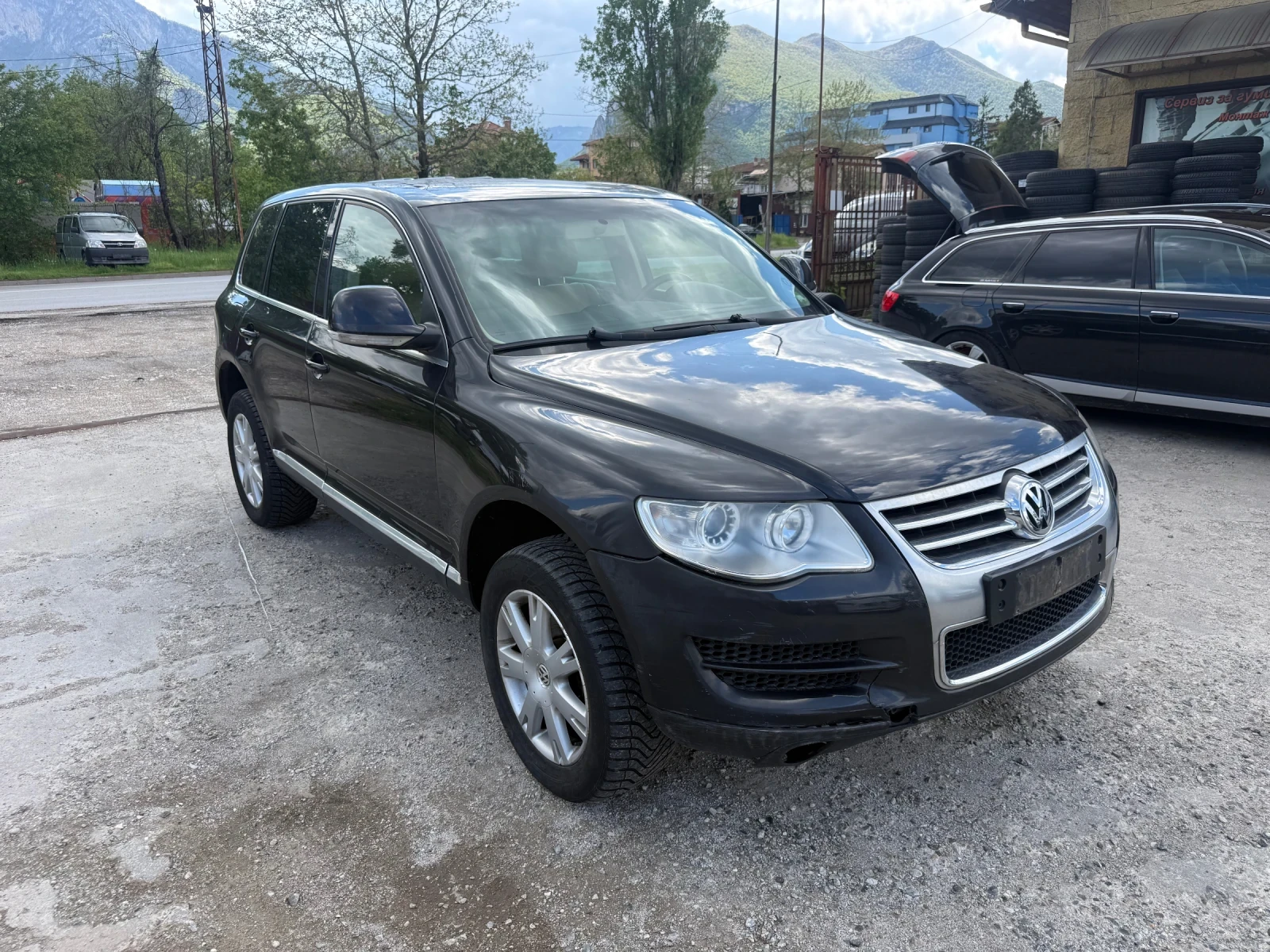 VW Touareg 2.5 tdi ръчни ск., снимка 2 - Автомобили и джипове - 54380110