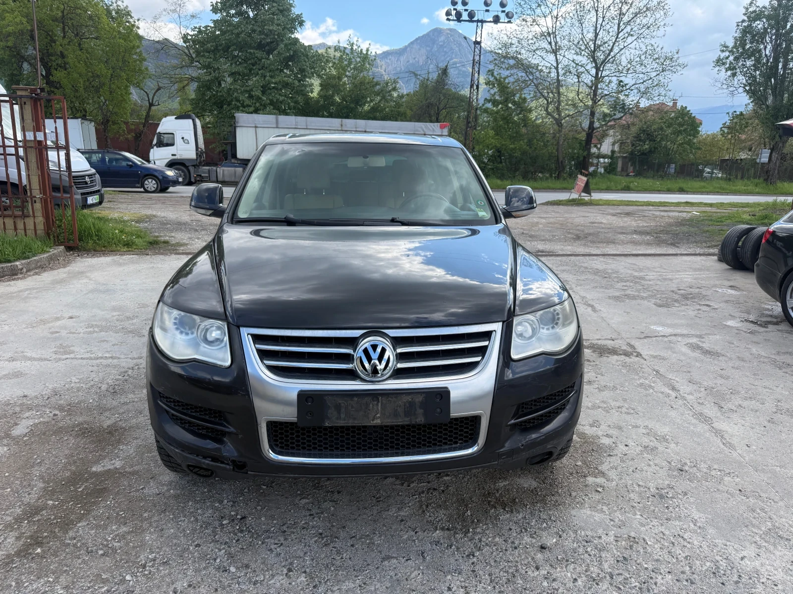VW Touareg 2.5 tdi ръчни ск., снимка 3 - Автомобили и джипове - 54380110