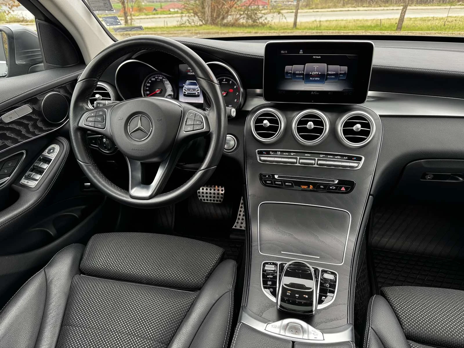 Mercedes-Benz GLC 250 2.0 - 4matic 9 ск., снимка 3 - Автомобили и джипове - 54899271