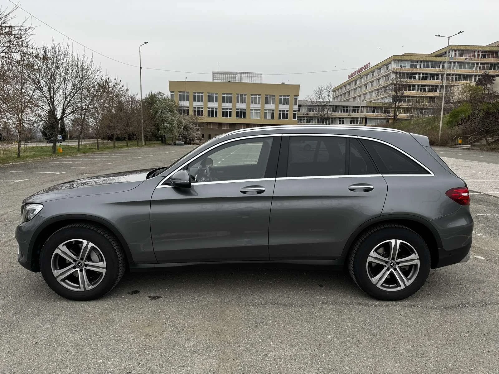 Mercedes-Benz GLC 250 2.0 - 4matic 9 ск., снимка 5 - Автомобили и джипове - 54899271