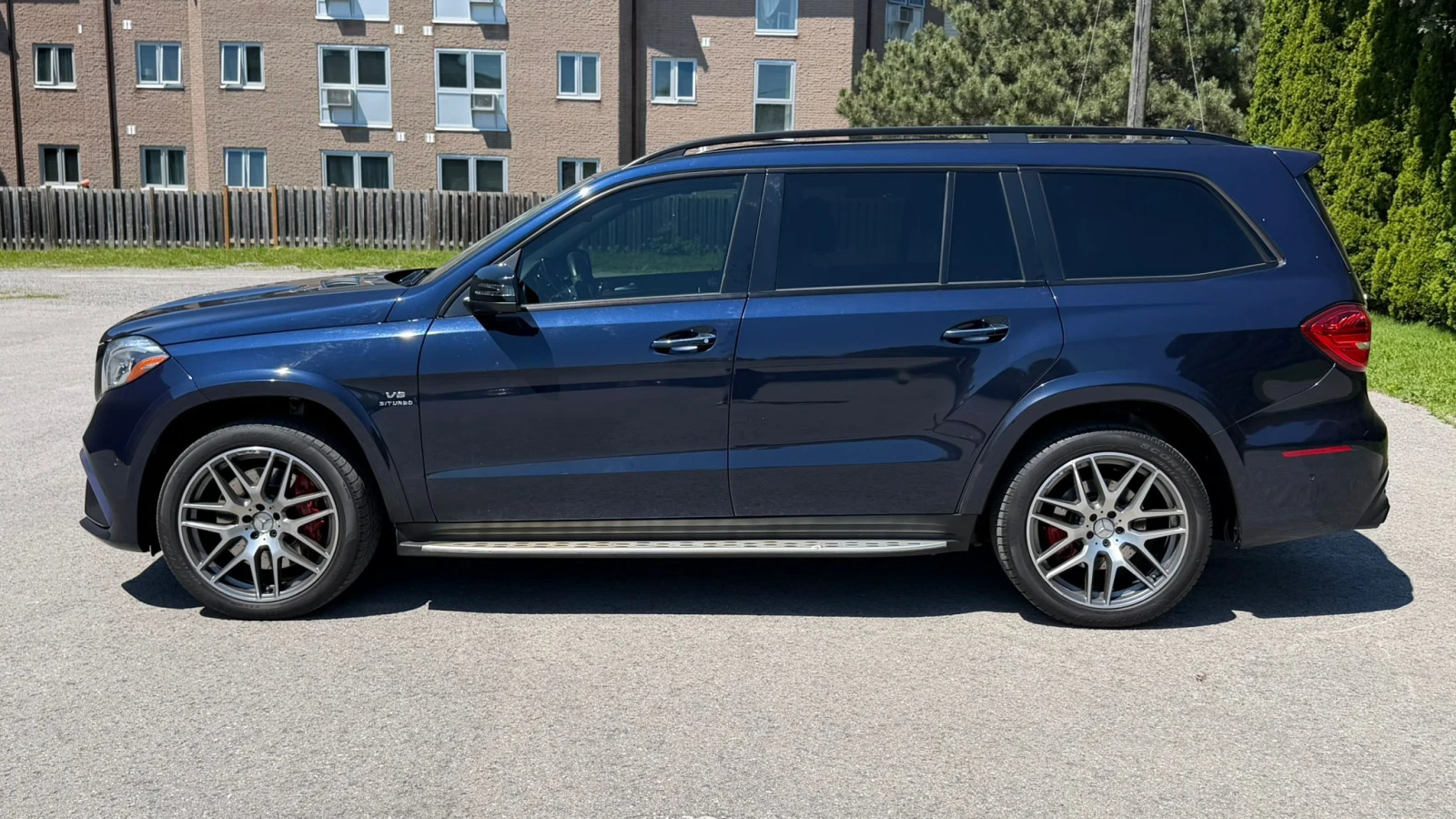 Mercedes-Benz GLS 63 AMG * АвтоКредит * (ЦЕНА ДО БГ), снимка 5 - Автомобили и джипове - 55180470
