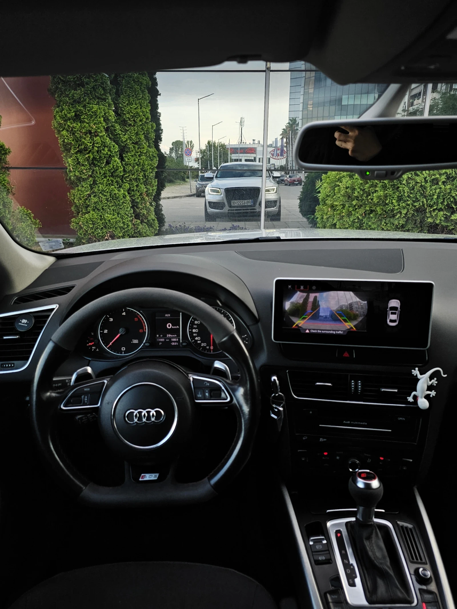 Audi Q5 2.0 TDI, снимка 11 - Автомобили и джипове - 55279688