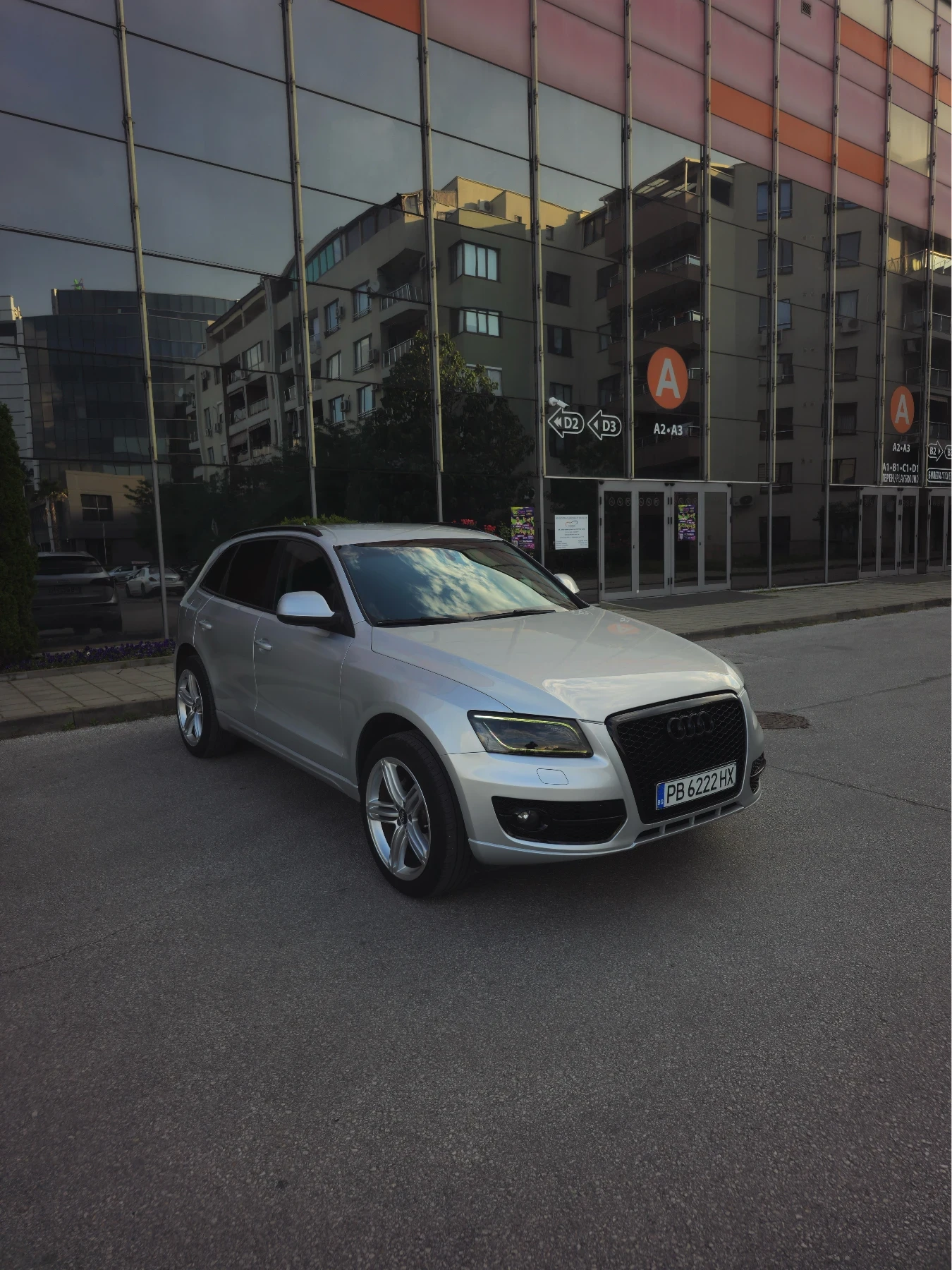 Audi Q5 2.0 TDI, снимка 7 - Автомобили и джипове - 55279688