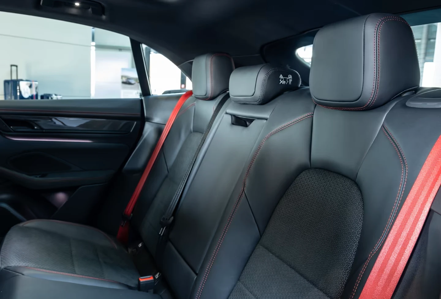 Porsche Macan GTS* PANO* DISTR* BOSE* MEMORY* DISTR* , снимка 17 - Автомобили и джипове - 55664007