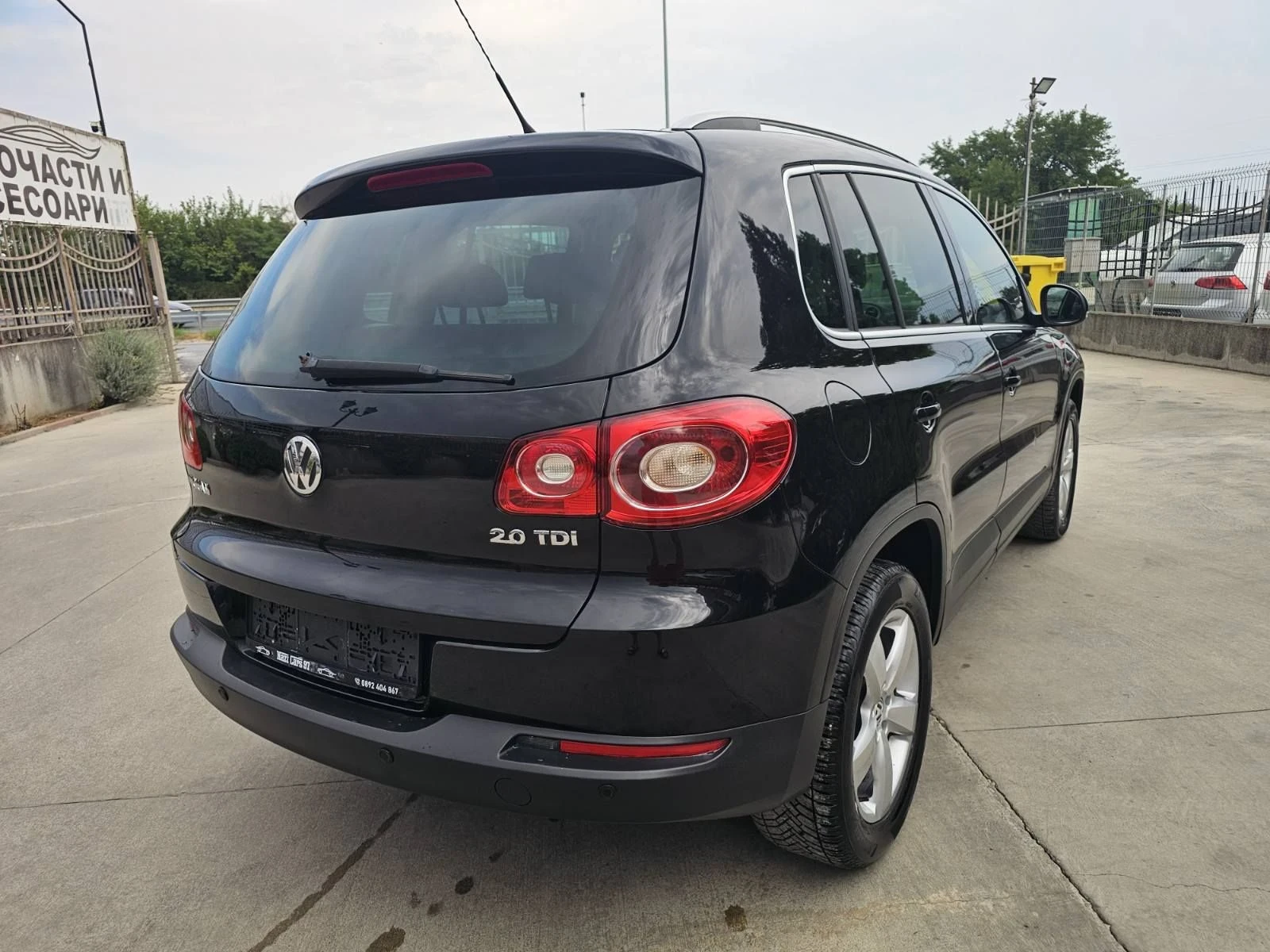 VW Tiguan 2.0 TDI/ 4x4/ КОЖА /ПАНОРАМА/ НАВИГАЦИЯ/ ПОДГРЕВ, снимка 7 - Автомобили и джипове - 55930880