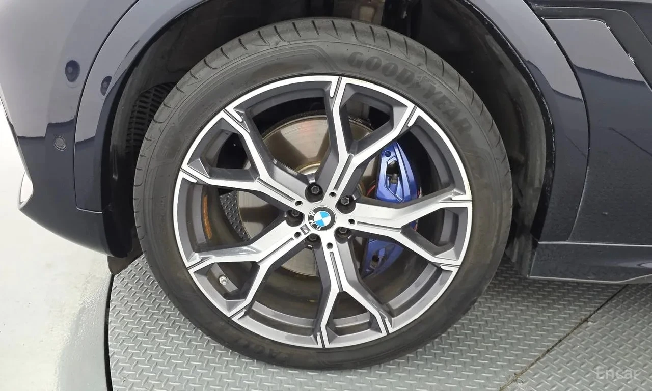 BMW X6 * xDrive40i M Sport * АВТОКРЕДИТ* , снимка 5 - Автомобили и джипове - 55977684