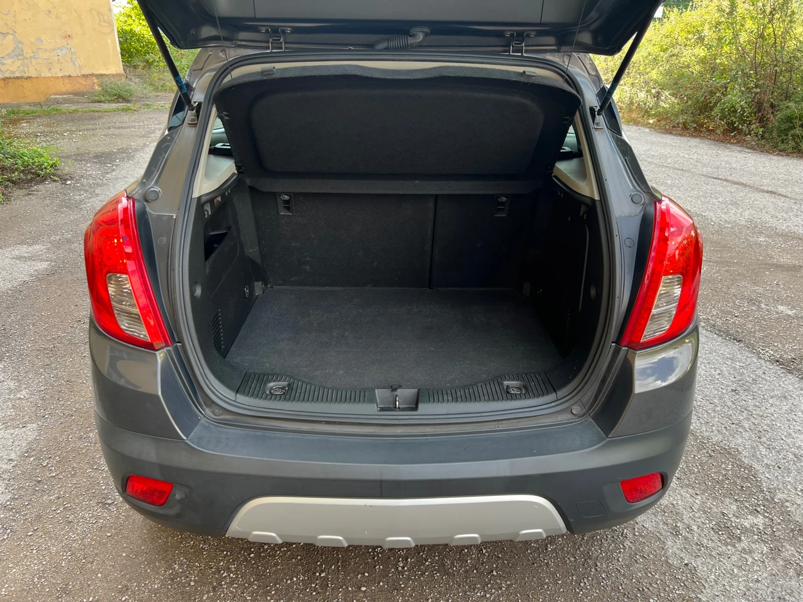 Opel Mokka 1.7CDTI, снимка 9 - Автомобили и джипове - 56325316