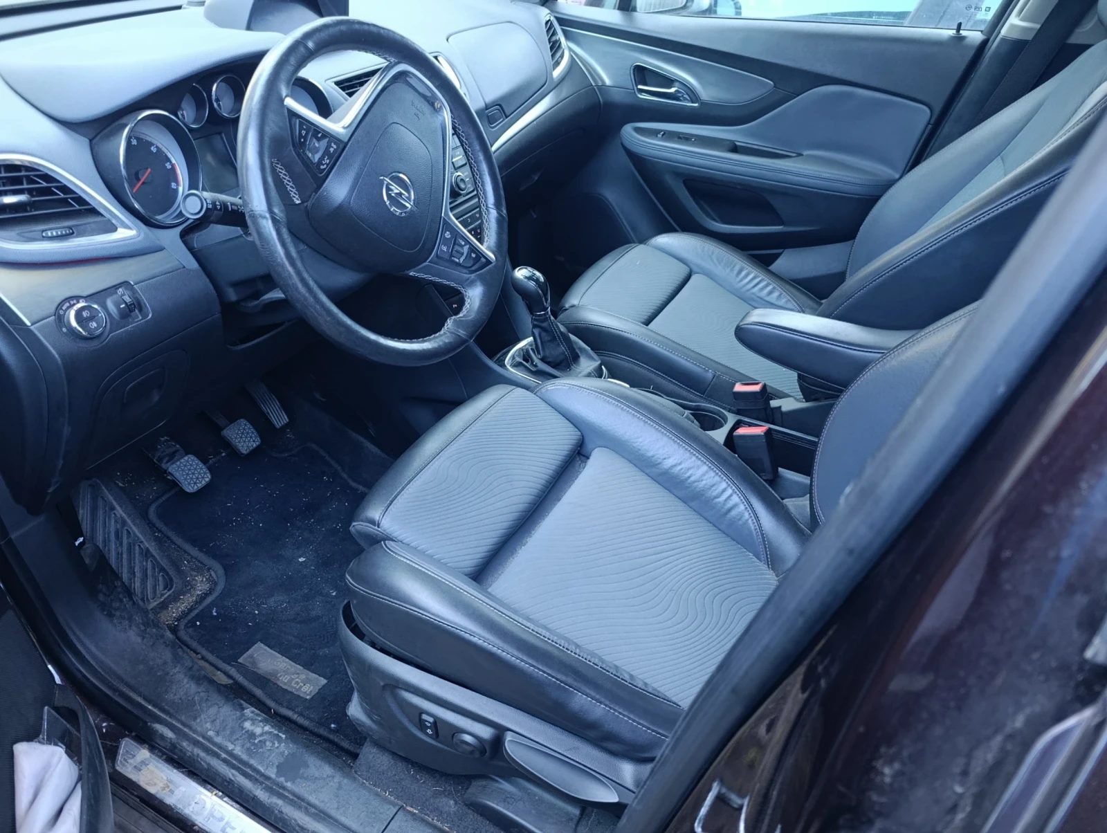 Opel Mokka 1.7 CDTI, снимка 11 - Автомобили и джипове - 56643056