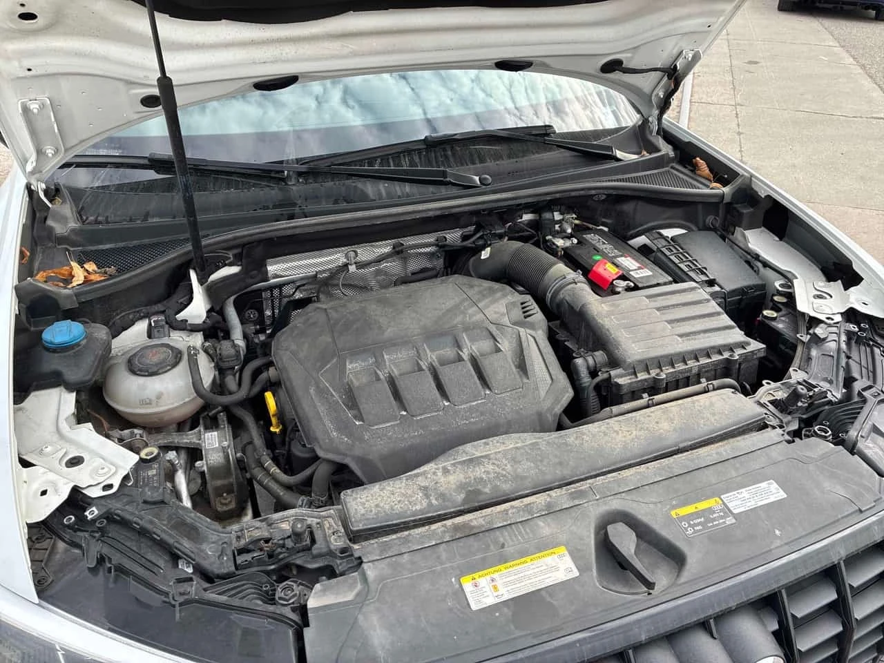 Audi Q3 Technik  CARFAX, снимка 10 - Автомобили и джипове - 56729559
