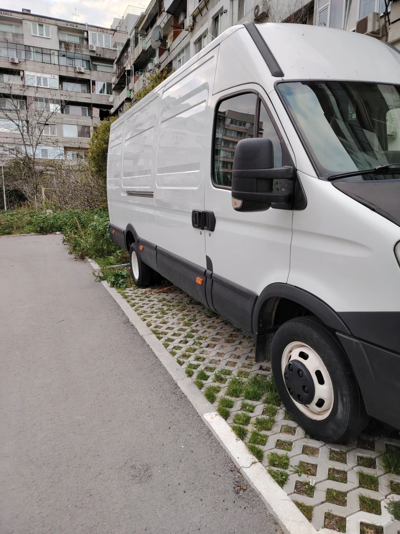 Iveco 35c15 Товарен - изображение 4