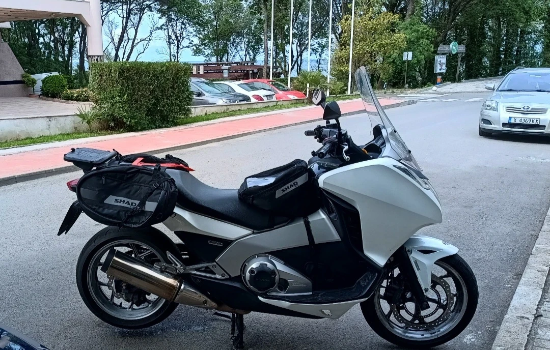 Honda Integra NC700D, снимка 3 - Мотоциклети и мототехника - 54567945