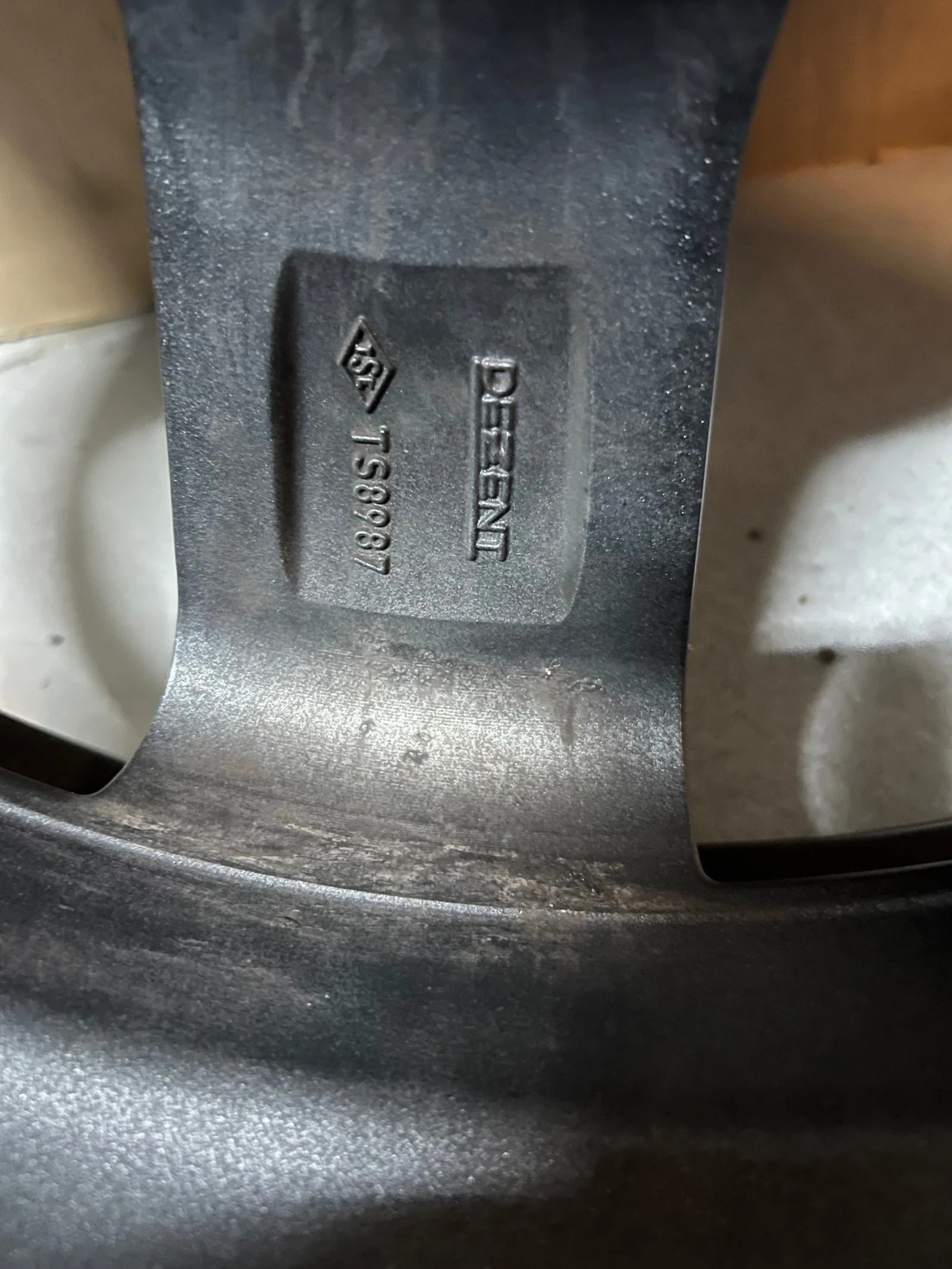 ������ | Mobile.bg � ����������� 9